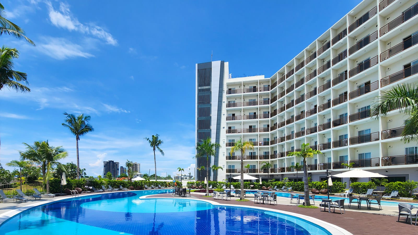 Hồ bơi trường Anh ngữ CIA