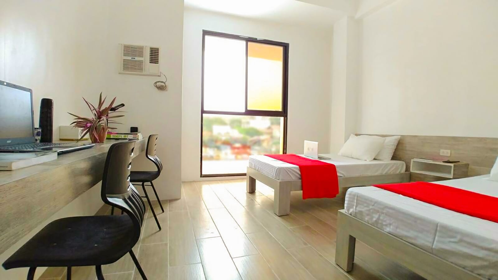 Trường Anh ngữ EV