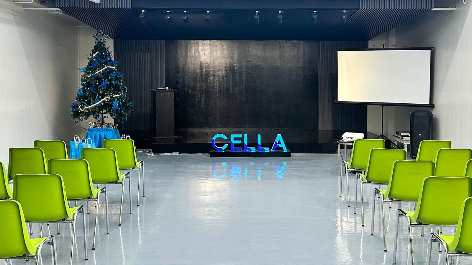 Hội trường trường Anh Ngữ CELLA (Premium Campus)