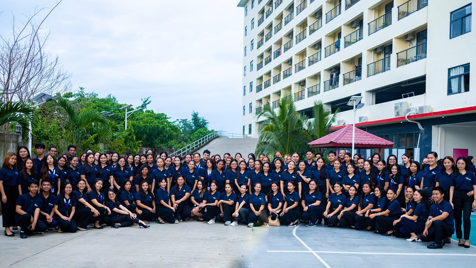 Đội ngũ giáo viên trường Anh ngữ B'Cebu