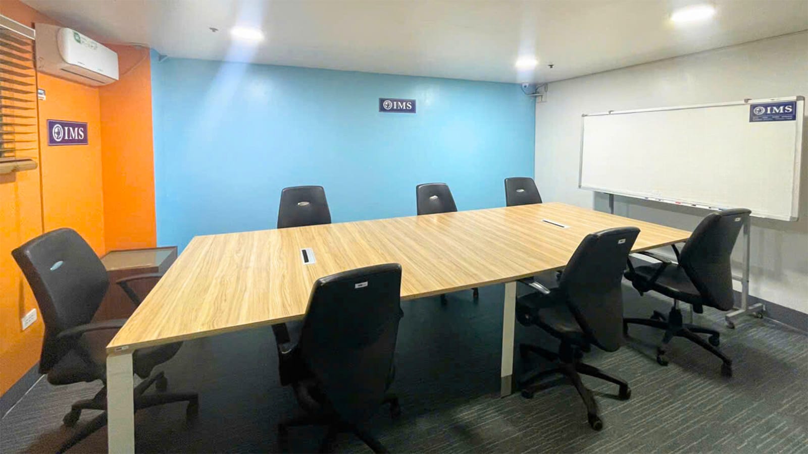 Phòng học nhóm trường Anh Ngữ IMS